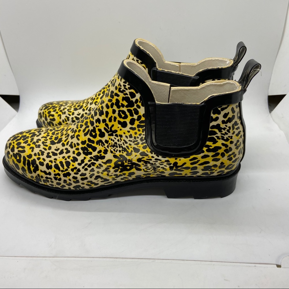 Just Be Leopard print rain Boots - Picture 5 of 6